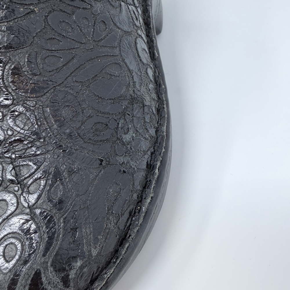 BOC Born Concept Leather Clogs Black Tooled Slip On Comfort Shoes Size 7M - Picture 14 of 14